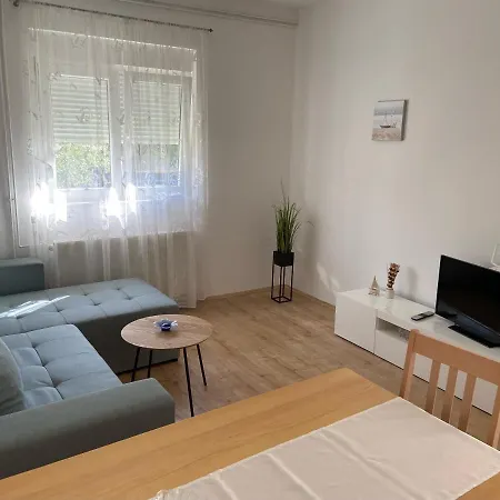 Gojko Apartman Biograd Na Moru